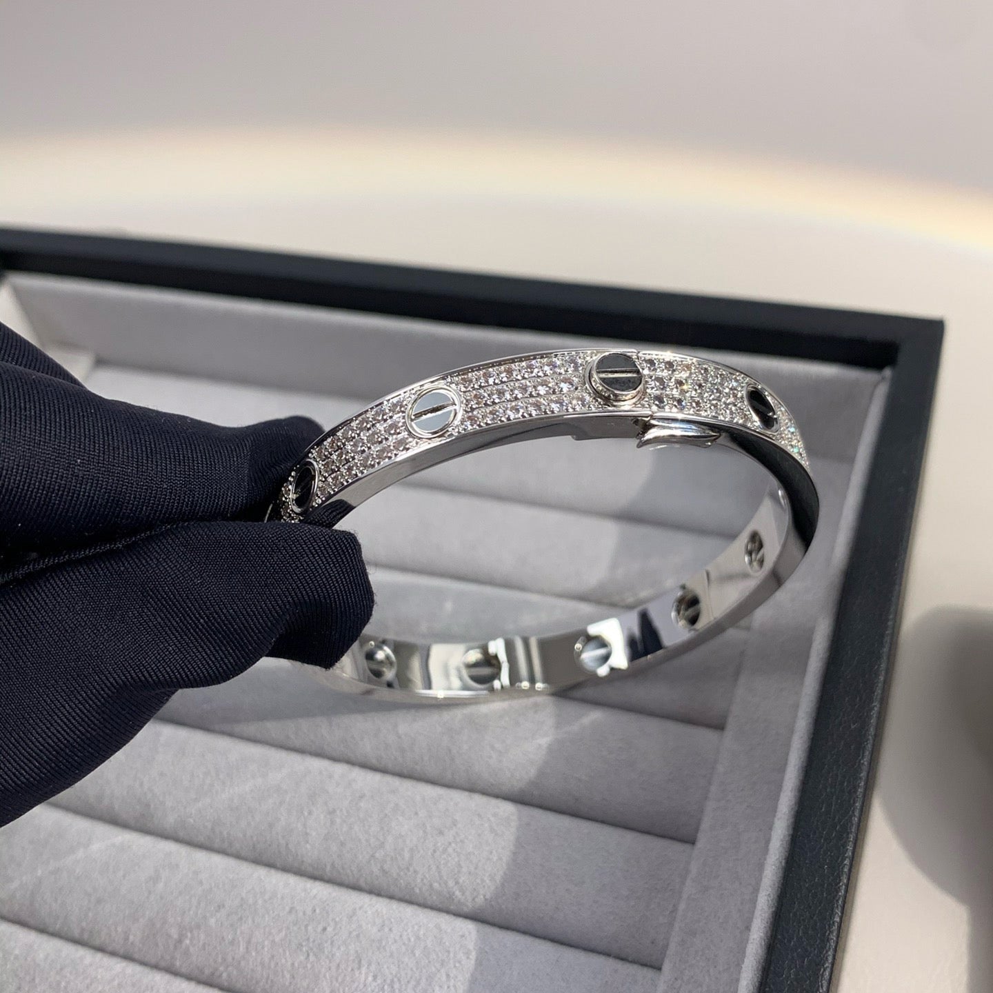 [Love Lucky]LOVE BRACELET 6.1MM DIAMOND-PAVED CERAMIC