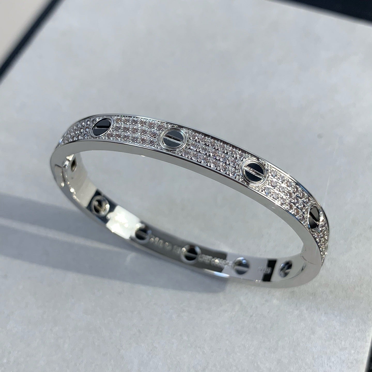 [Love Lucky]LOVE BRACELET 6.1MM DIAMOND-PAVED CERAMIC