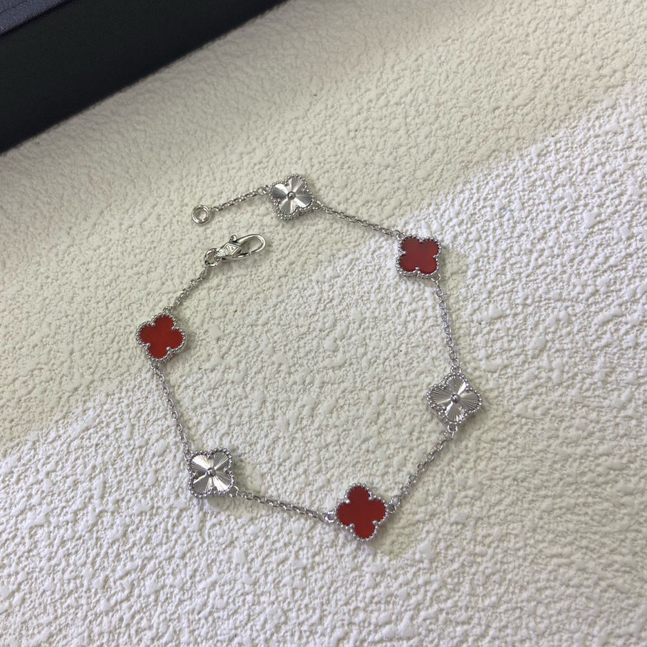 [Love Lucky]CLOVER 6 MOTIF RED AGATE LASER BRACELET