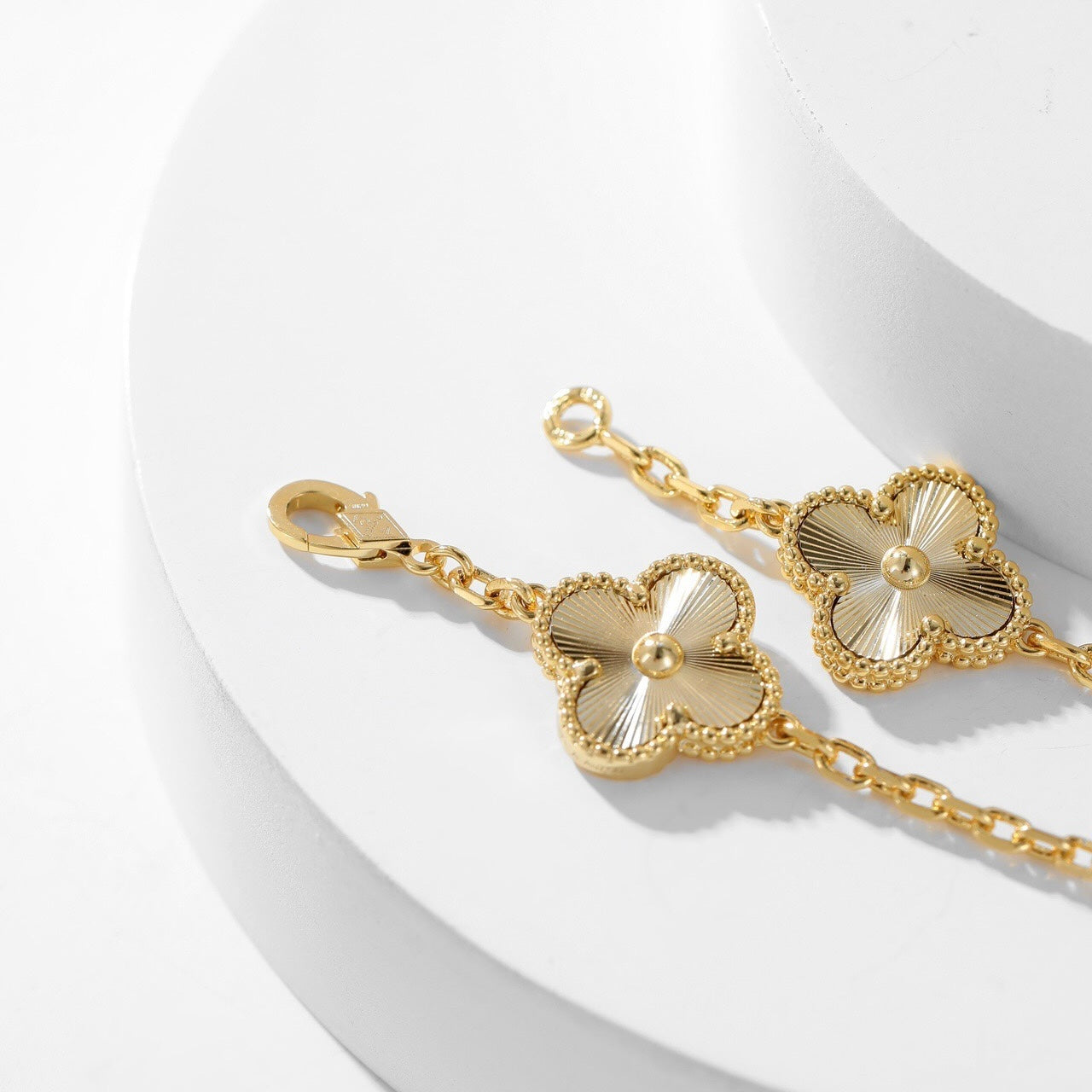 [Love Lucky]CLOVER 10 Motive Laser Halskette