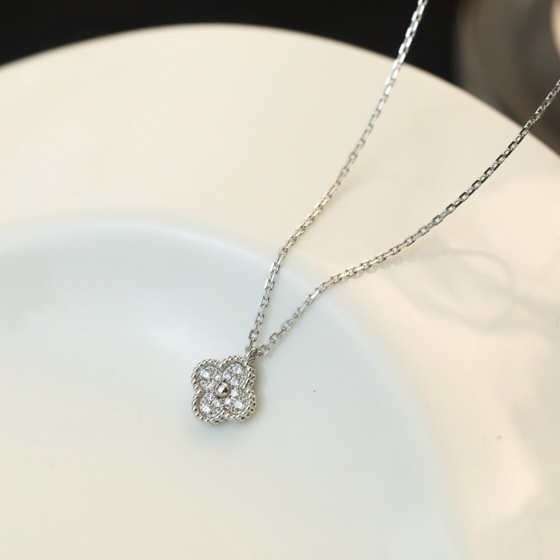 [Love Lucky]CLOVER MINI 9,5MM ANHÄNGER DIAMANT HALSKETTE