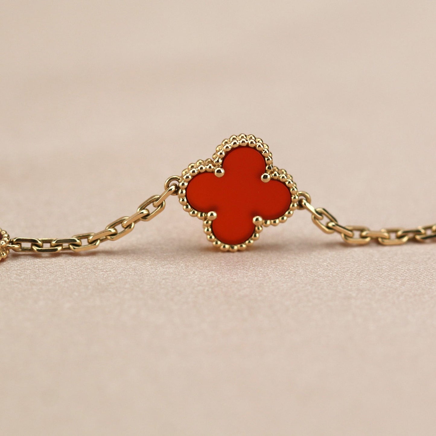 [Love Lucky]CLOVER 5 MOTIVE ROTER ACHAT ARMBAND 