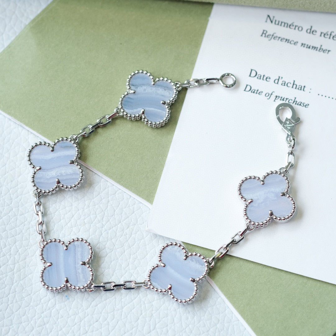 [Love Lucky]CLOVER 5 MOTIV LILA CHALCEDON ARMBAND SILBER 