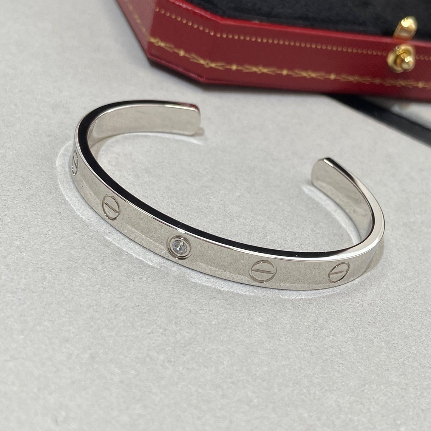 [Love Lucky]LOVE BRACELET 6.1MM 1 DIAMOND OPEN CUFF