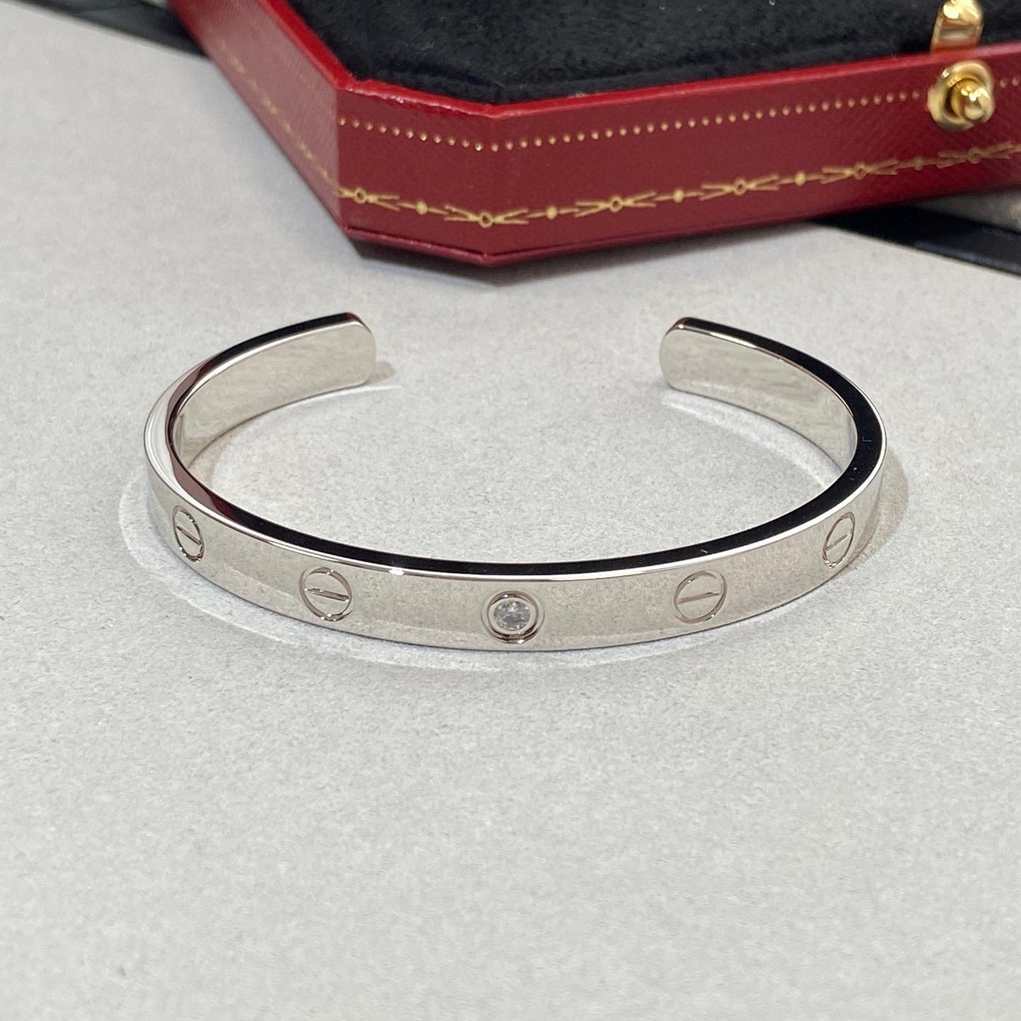 [Love Lucky]LOVE BRACELET 6.1MM 1 DIAMOND OPEN CUFF