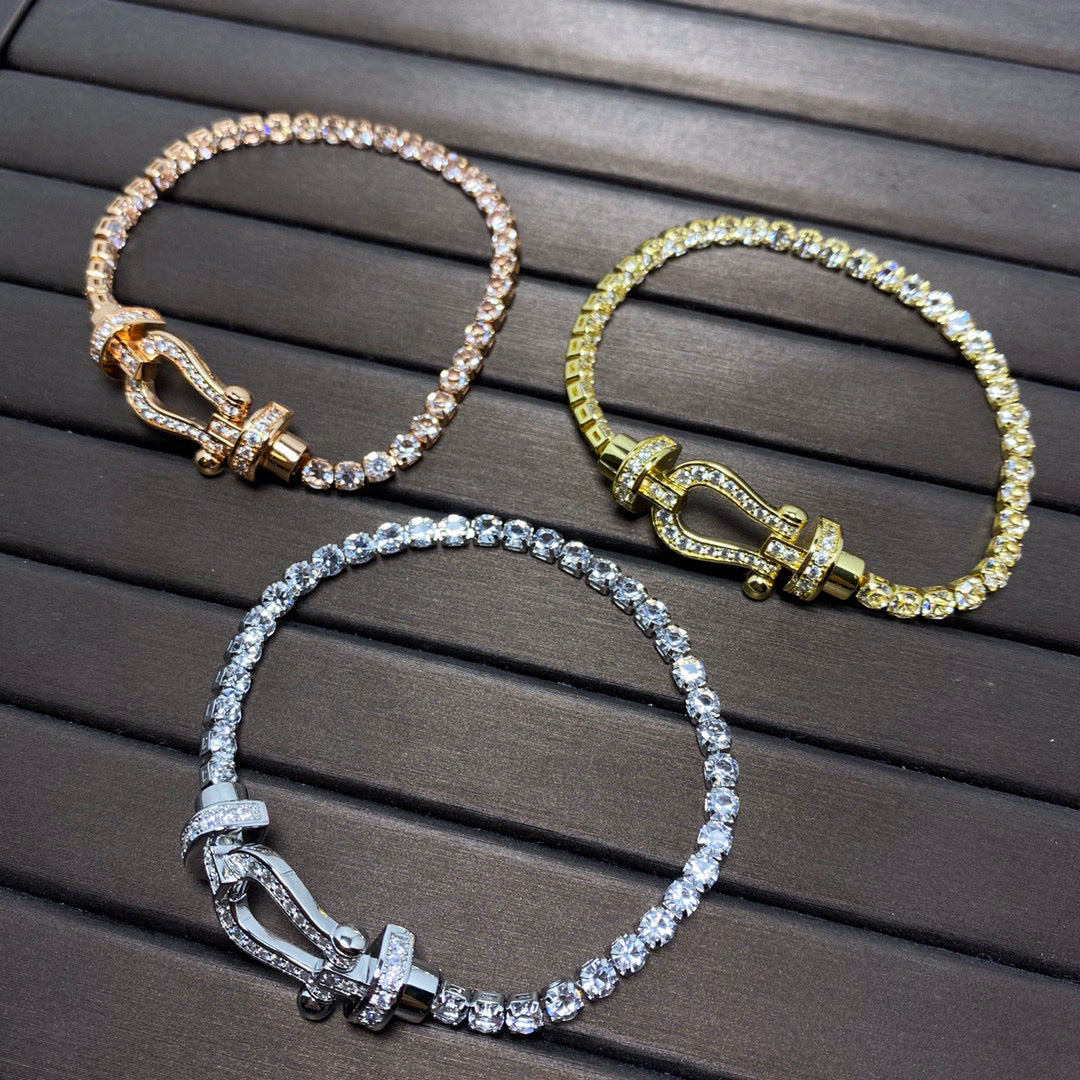 [Love Lucky]FORCE GROSSES HUFEISEN-TENNISARMBAND MIT VOLLEN DIAMANTEN 