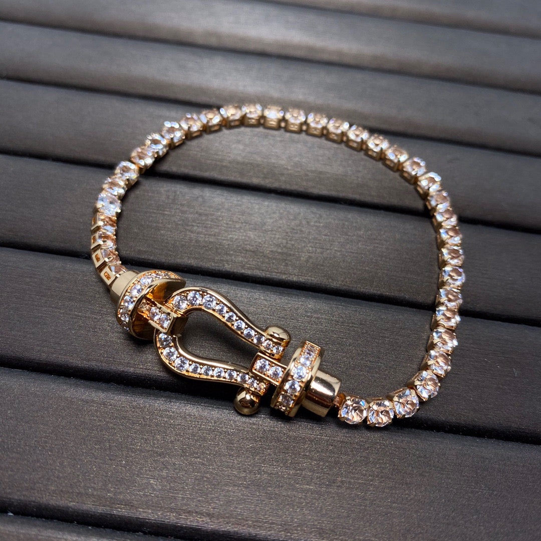 [Love Lucky]FORCE GROSSES HUFEISEN-TENNISARMBAND MIT VOLLEN DIAMANTEN 