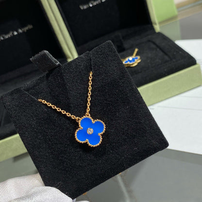 [Love Lucky]CLOVER 15MM DIAMANT UND BLAUER ACHAT HALSKETTE