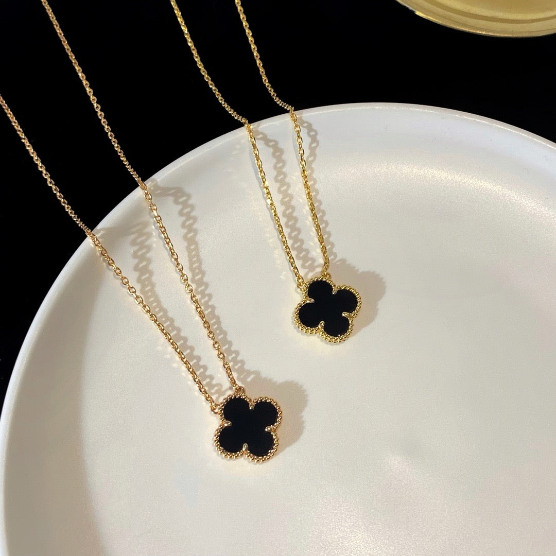 [Love Lucky]CLOVER 15MM BLACK ONYX SINGLE FLOWER NECKLACE