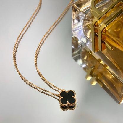 [Love Lucky]CLOVER 15MM BLACK ONYX SINGLE FLOWER NECKLACE