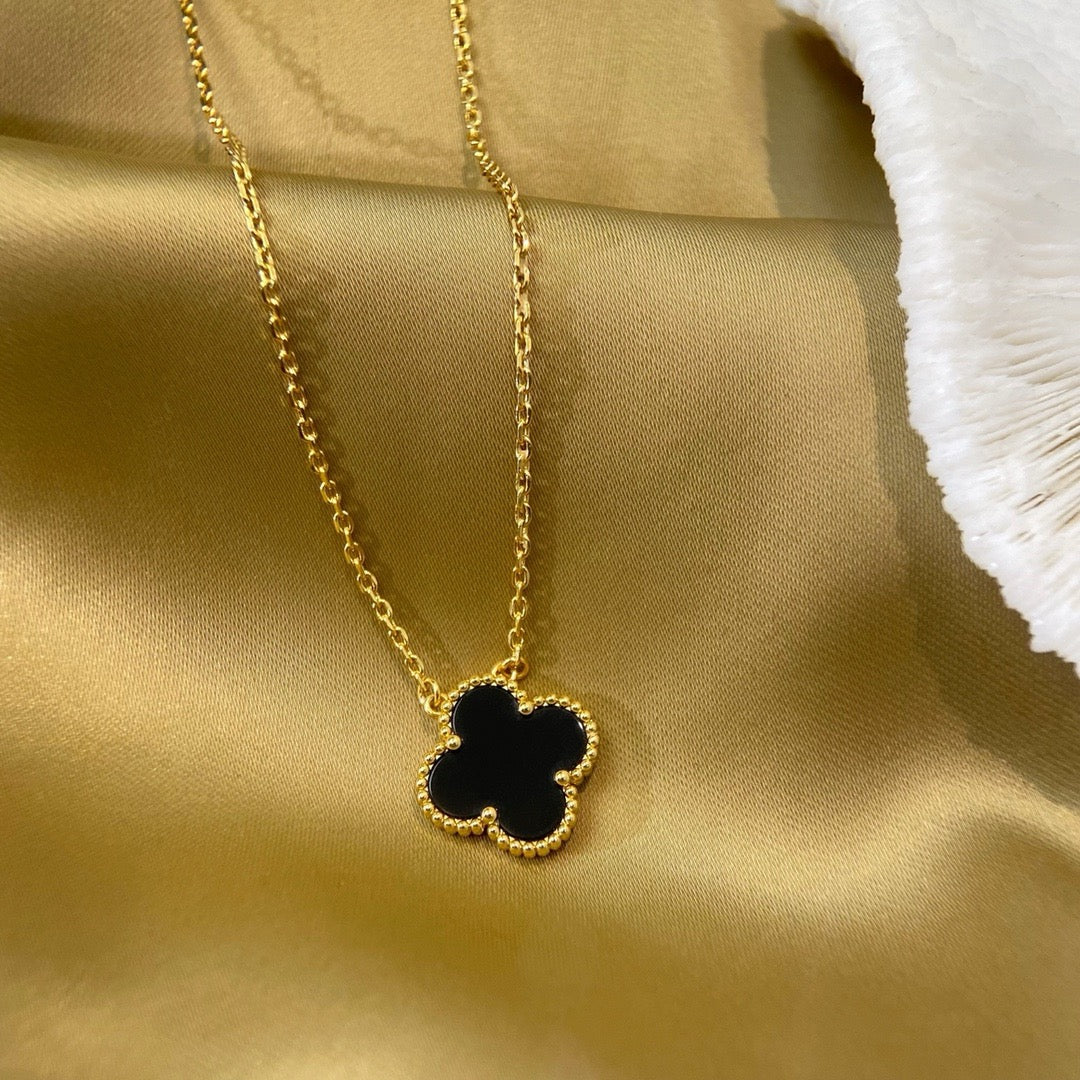 [Love Lucky]CLOVER 15MM BLACK ONYX SINGLE FLOWER NECKLACE