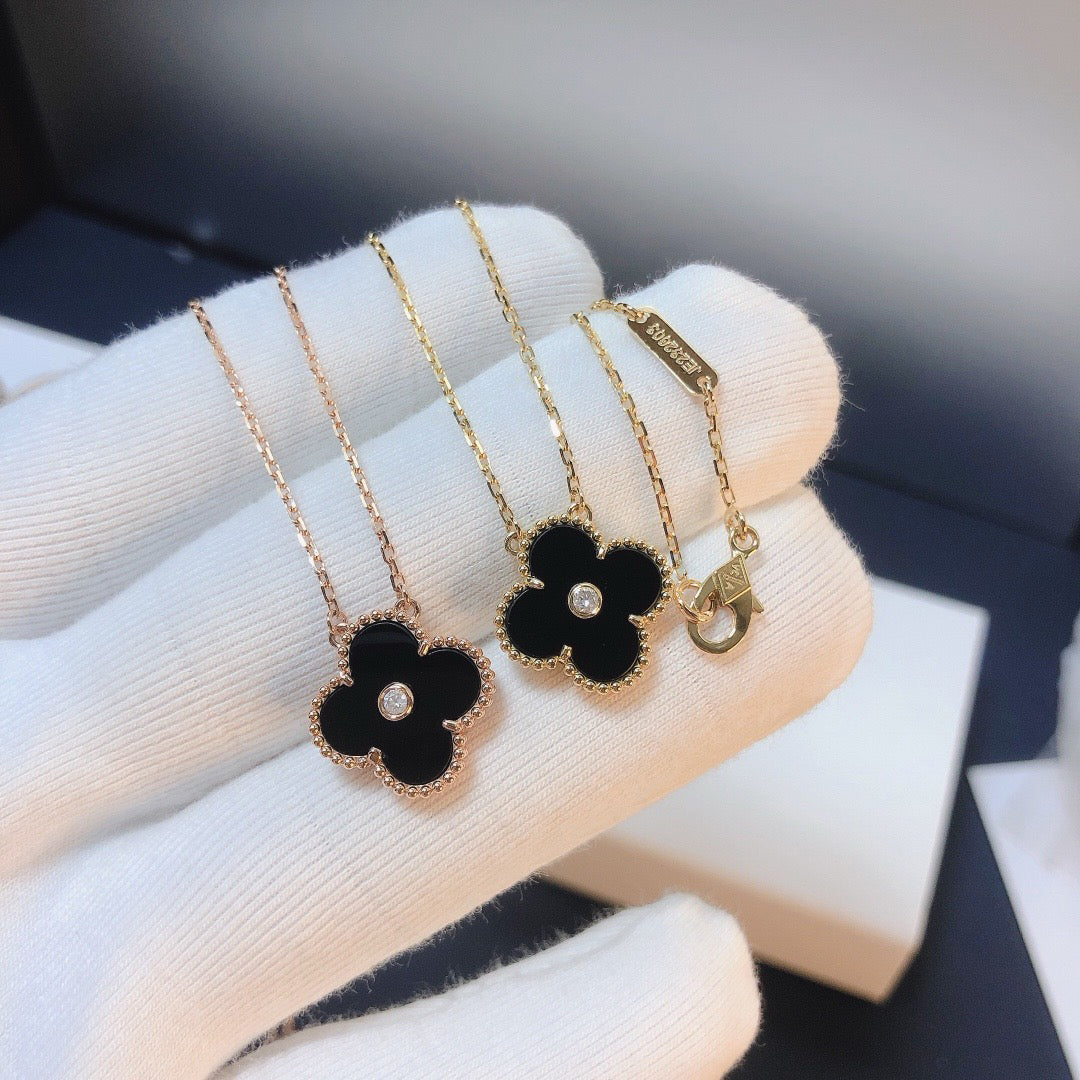 [Love Lucky]CLOVER 15MM DIAMANT-ONYX-HALSKETTE