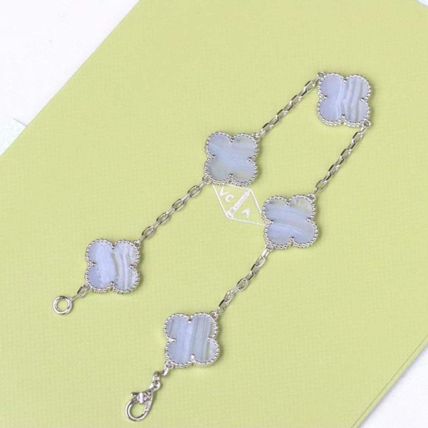 [Love Lucky]CLOVER 5 MOTIV LILA CHALCEDON ARMBAND SILBER 