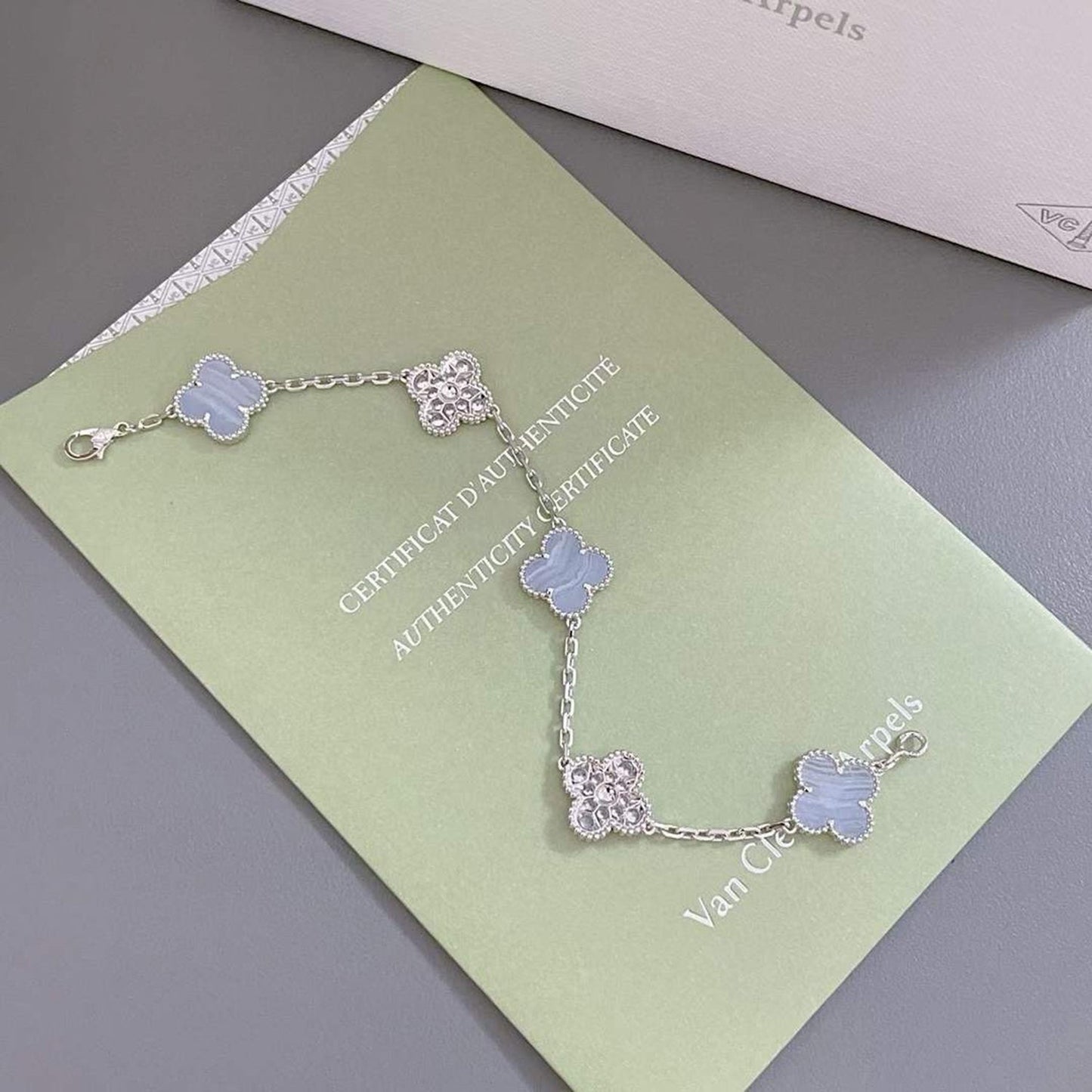[Love Lucky]CLOVER 5 MOTIV DIAMOND LILA CHALCEDON ARMBAND SILBER 
