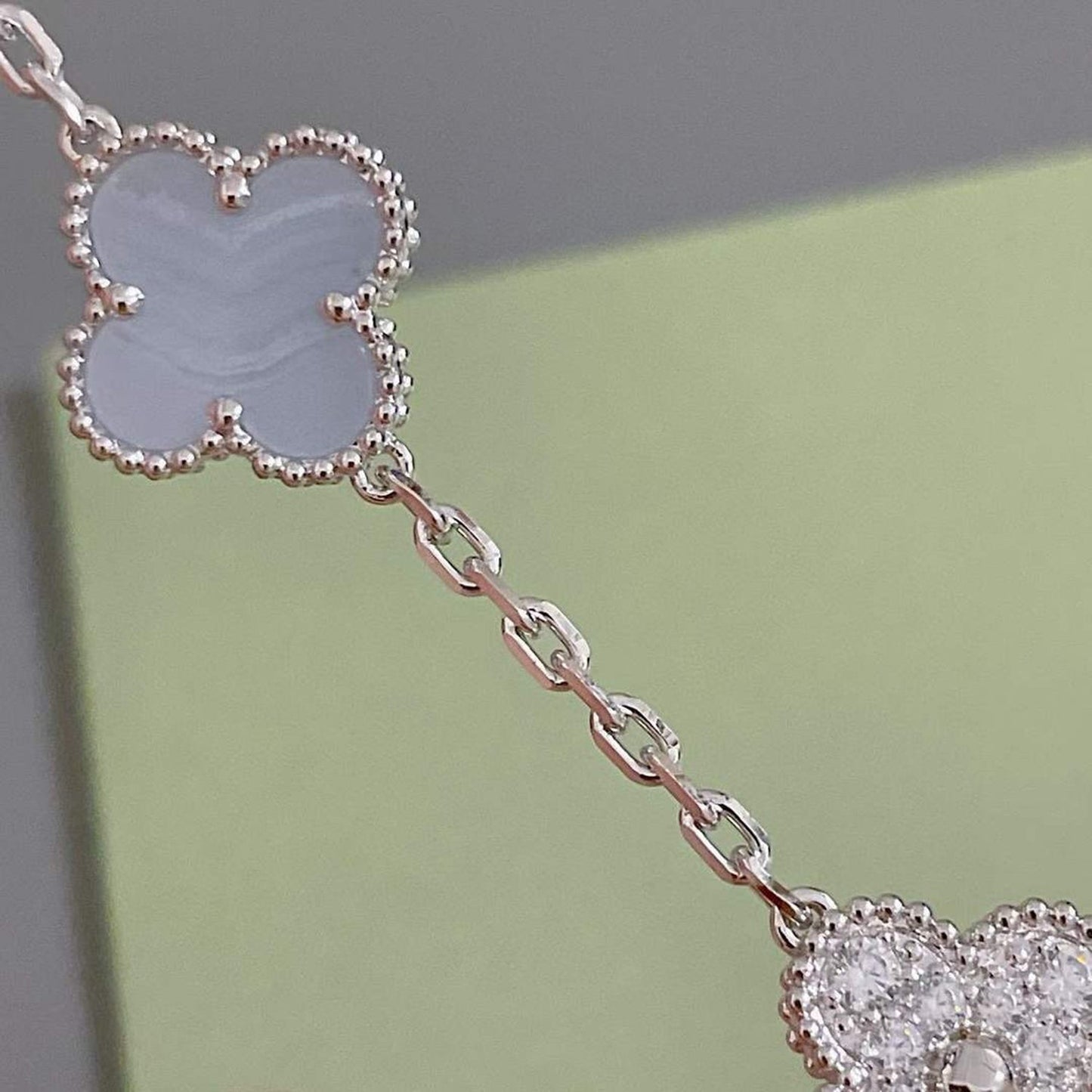 [Love Lucky]CLOVER 5 MOTIV DIAMOND LILA CHALCEDON ARMBAND SILBER 