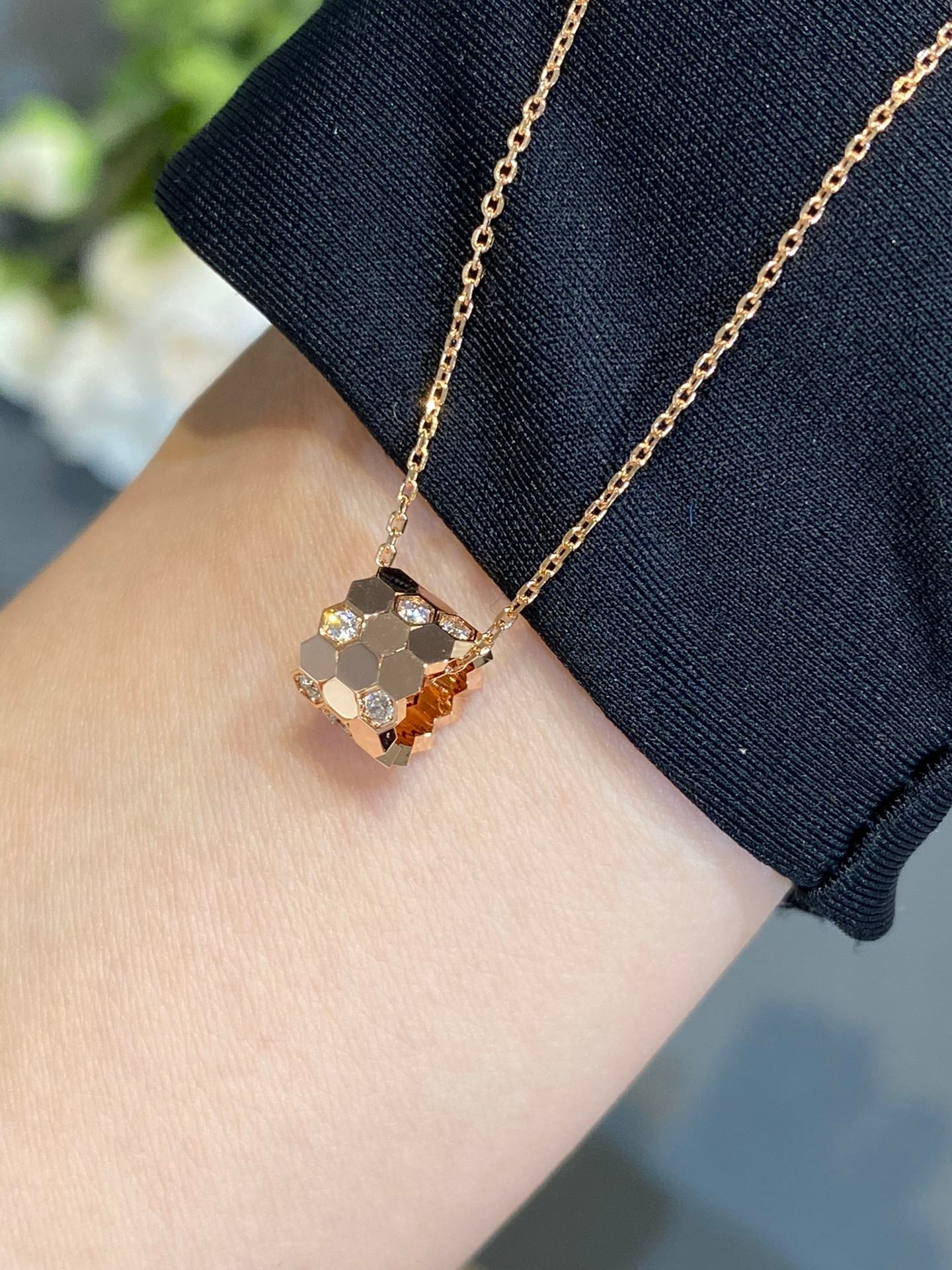 [Love Lucky]BEE LOVE DIAMOND NECKLACE