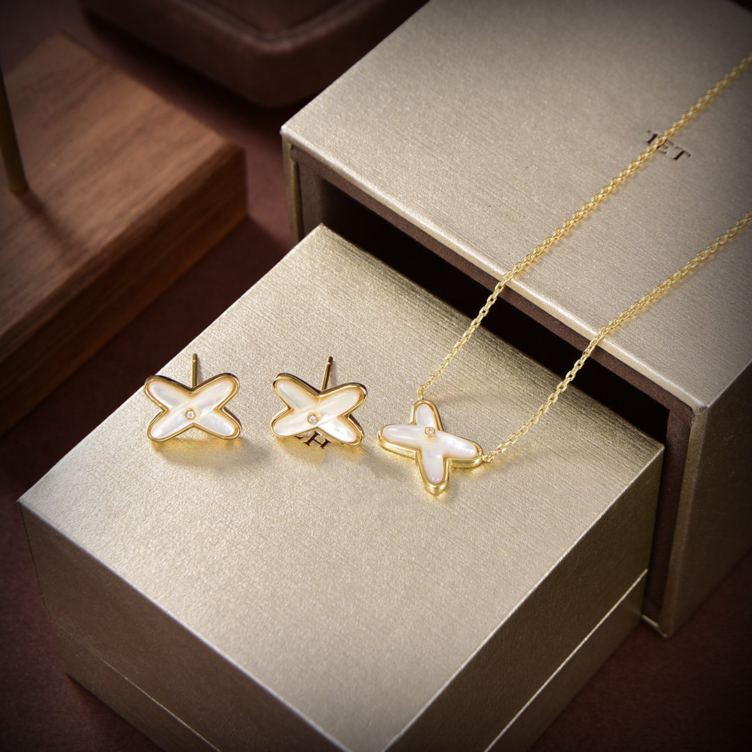 [Love Lucky]JEUX DE WHITE MOP GOLD DIAMOND OHRRINGE