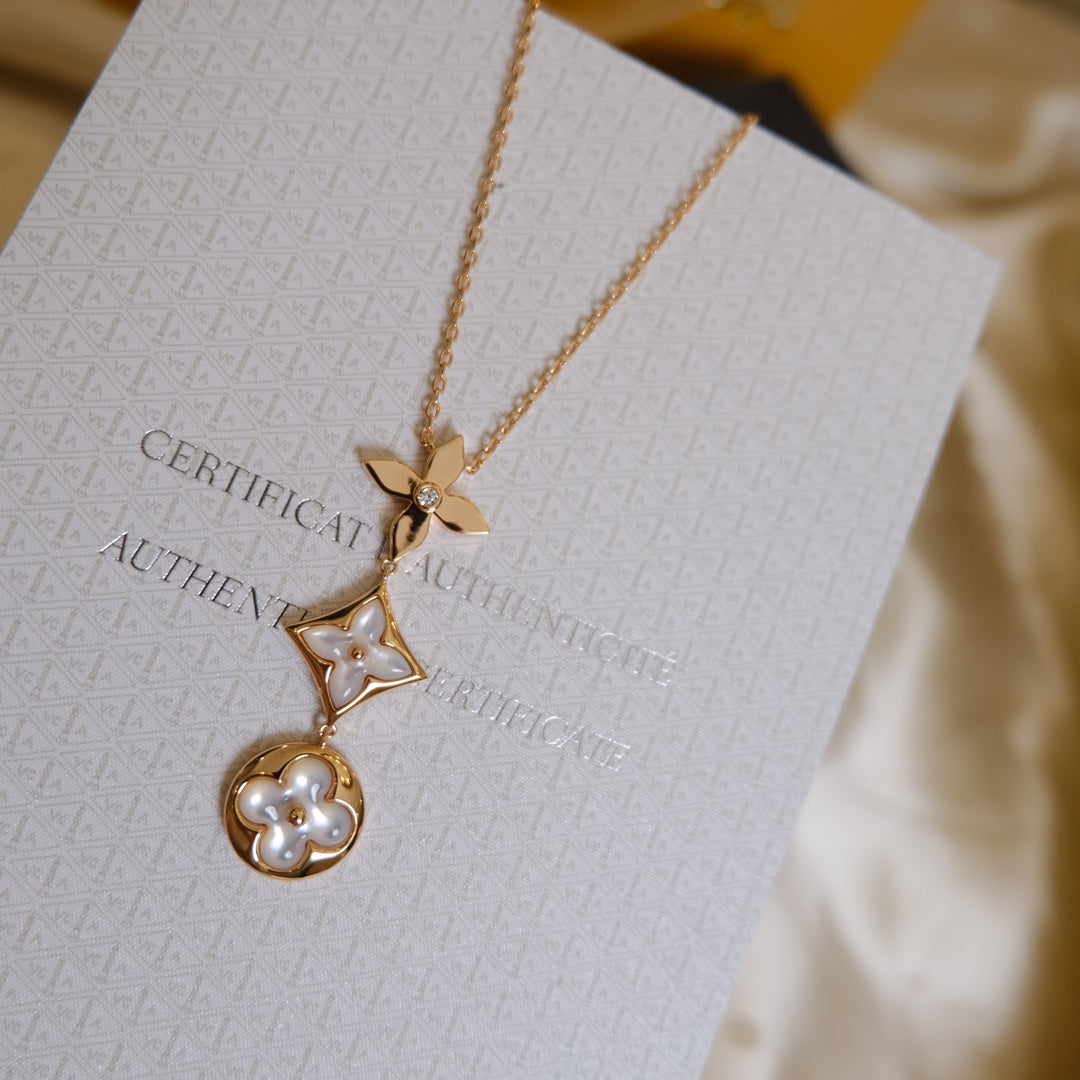 [Love Lucky] COLOR BLOSSOM LARIAT HALSKETTE ROSA GOLD WEIßE PERLE UND DIAMANT
