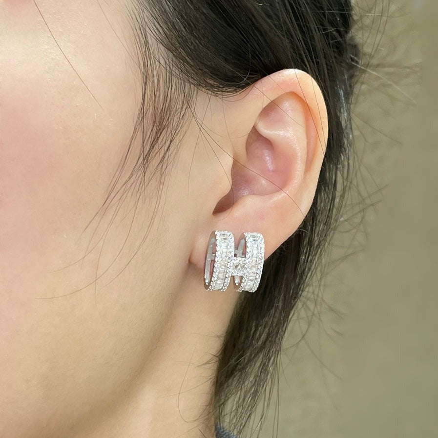 [Love Lucky]H Ohrstecker mit silbernen Diamanten