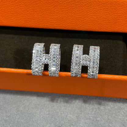 [Love Lucky]H Ohrstecker mit silbernen Diamanten