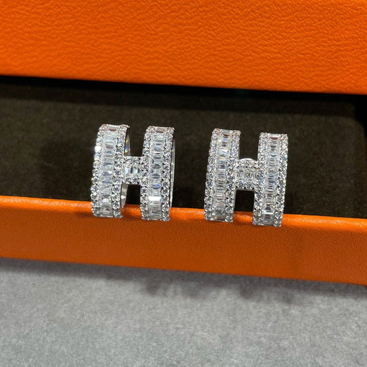 [Love Lucky]H Ohrstecker mit silbernen Diamanten
