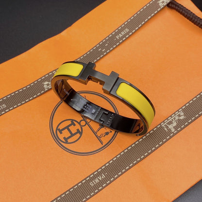 [Love Lucky]CLIC HM SO BLACK YELLOW BRACELET