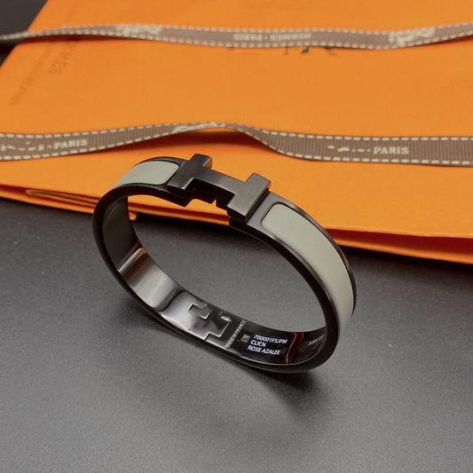 [ラブラッキー]CLIC HM SO ブラックグレーブレスレット