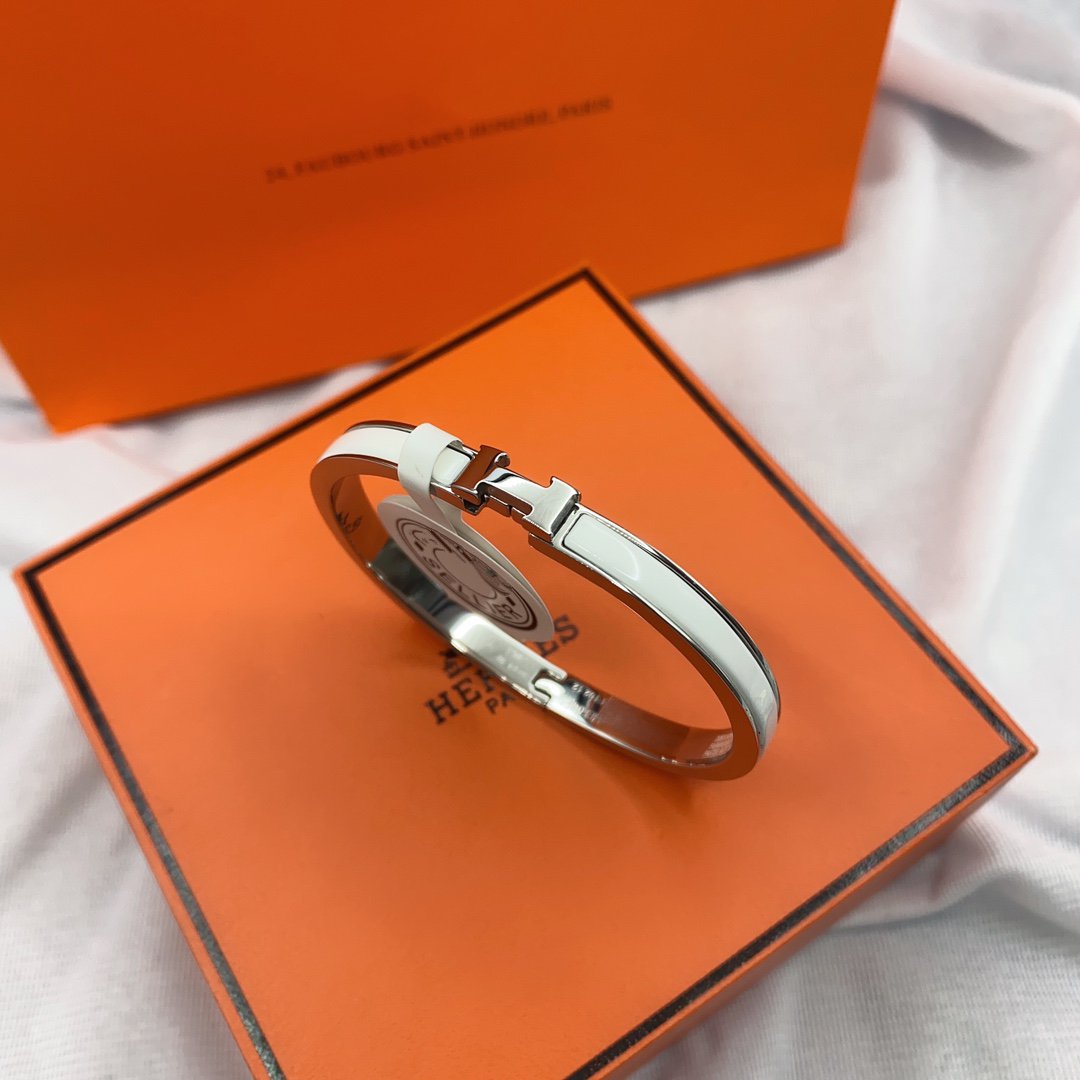 [Love Lucky]CLASSIC HM CLIC WHITE 8MM ENAMEL BRACELET