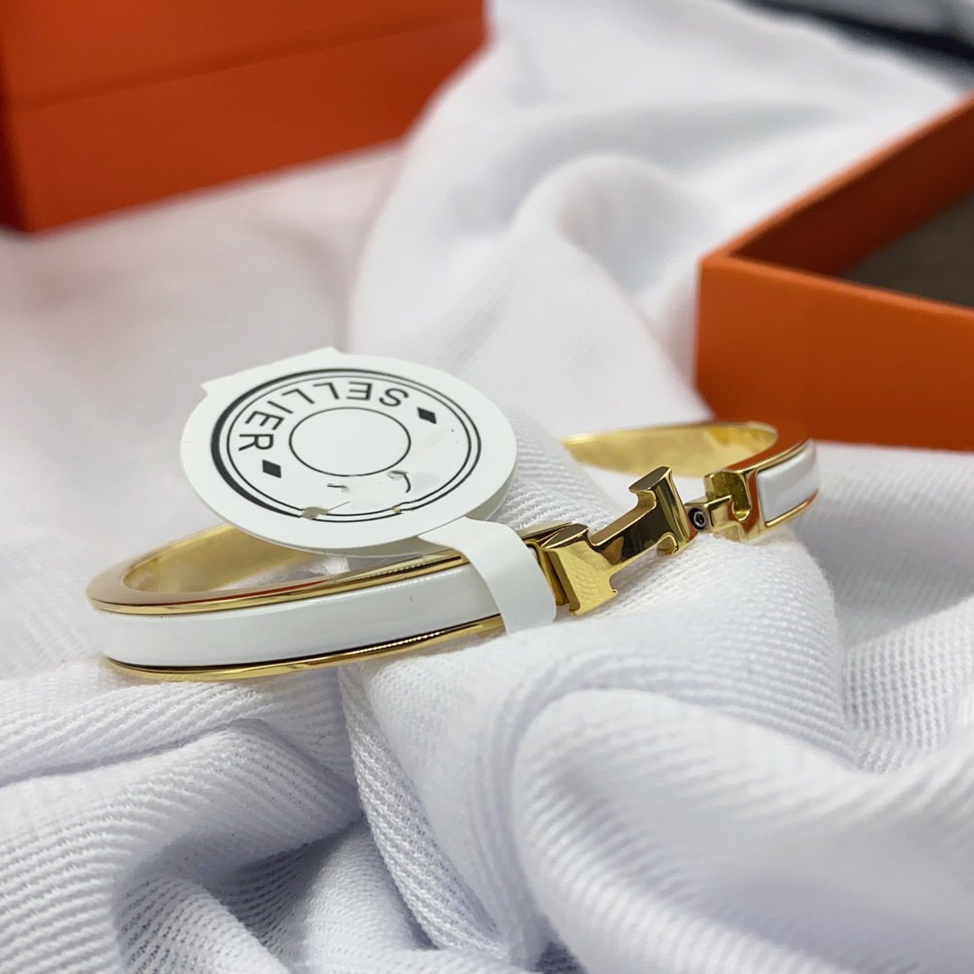 [Love Lucky]CLASSIC HM CLIC WHITE 8MM ENAMEL BRACELET