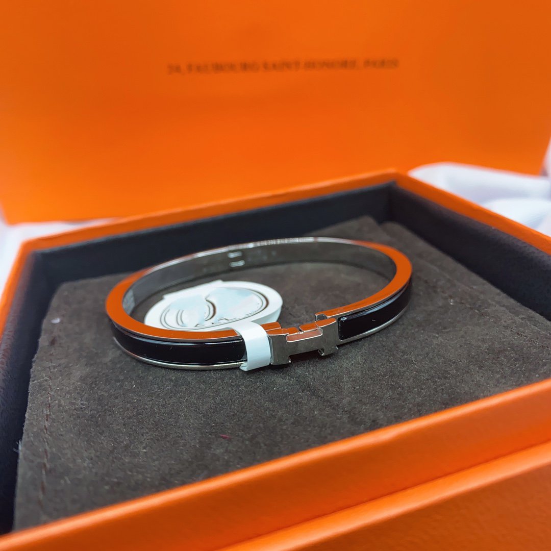 [Love Lucky]CLASSIC HM CLIC BLACK 8MM ENAMEL BRACELET