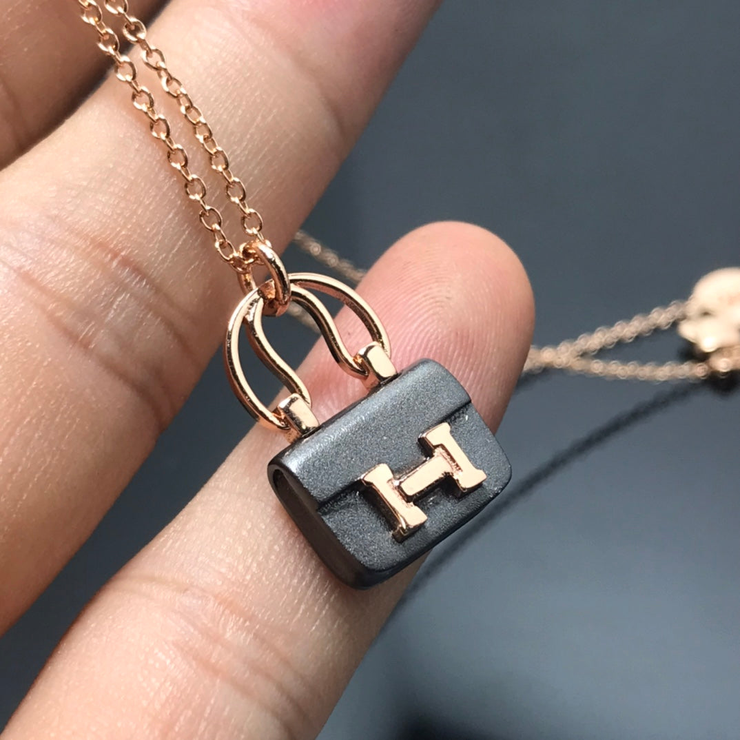 [Love Lucky]Damen HM Amulettes Constance Anhänger Halskette
