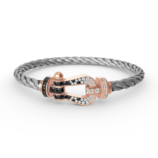 [Love Lucky]FORCE GROSSES HUFEISEN-ARMBAND MIT SCHWARZEN WEISSEN DIAMANTEN UND ROSÉGOLD
