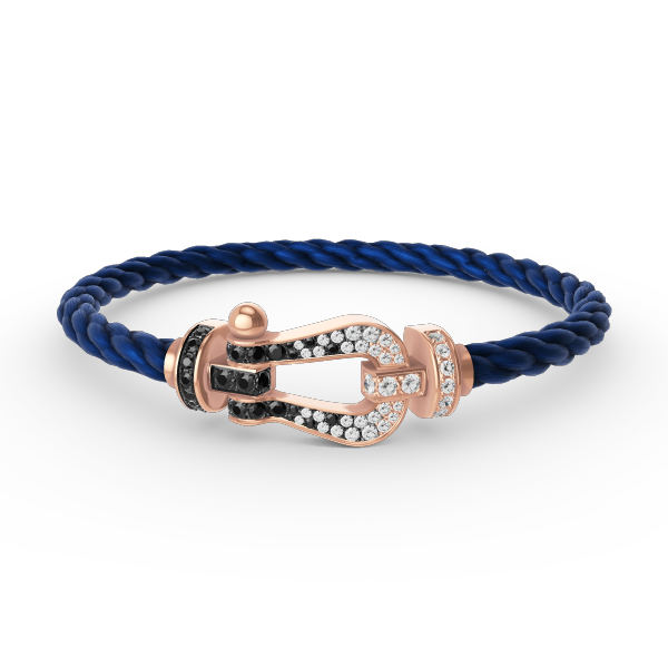 [Love Lucky]FORCE GROSSES HUFEISEN-ARMBAND MIT SCHWARZEN WEISSEN DIAMANTEN UND ROSÉGOLD