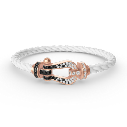 [Love Lucky]FORCE GROSSES HUFEISEN-ARMBAND MIT SCHWARZEN WEISSEN DIAMANTEN UND ROSÉGOLD