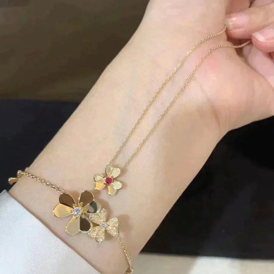 [Love Lucky]FRIVOLE GOLD BLUMENHALSKETTE