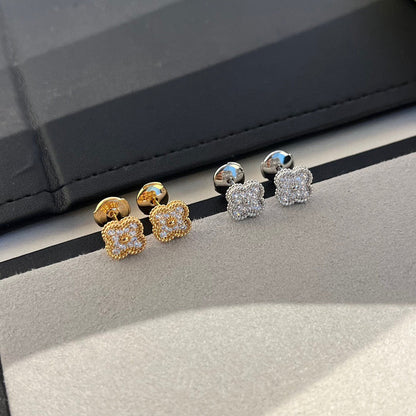 [ラブラッキー]クローバーミニダイヤモンドスタッドピアス
