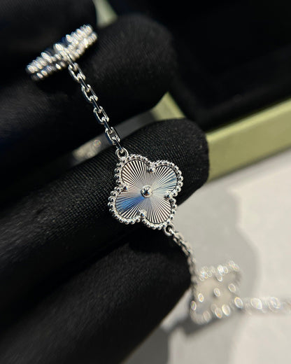 [Love Lucky]CLOVER SILBER 5 MOTIVE ARMBAND 