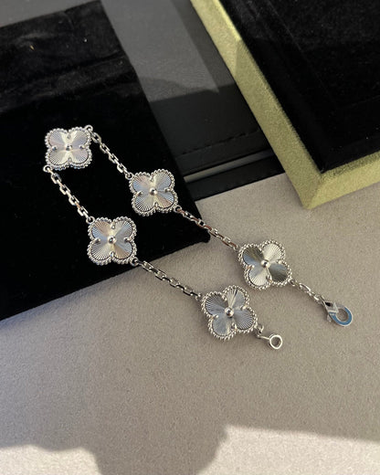 [Love Lucky]CLOVER SILBER 5 MOTIVE ARMBAND 
